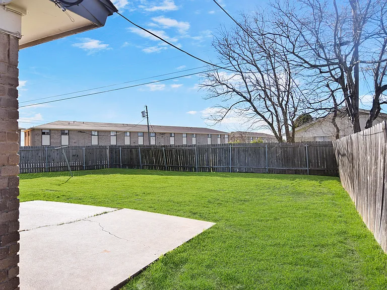 1701 Hill St — Photo 18