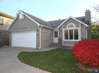712 Westminster Pl, Lincoln, NE 68510