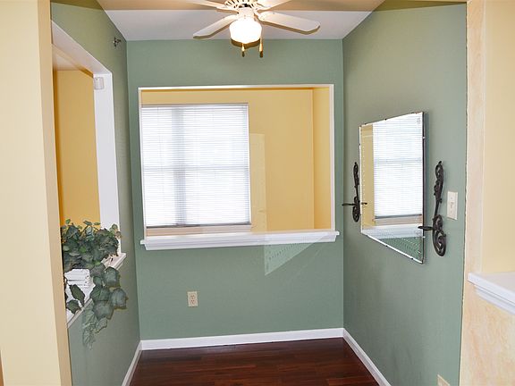 5th image of 26 Coralberry Ct