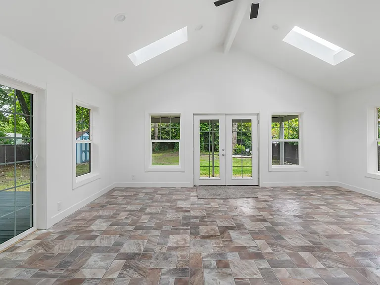 9006 Highland Ave SW — Photo 27