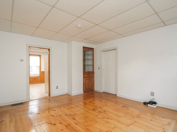 4th image of 348 Hampden St #1