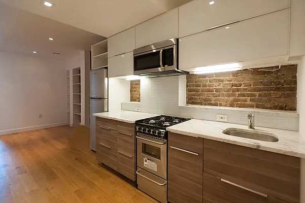 Rented by Sierra Residential | media 40