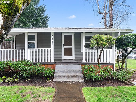 5th image of 3422 SE Rockwood St