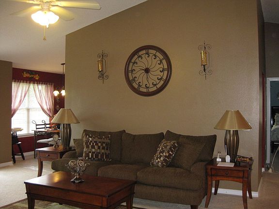 4th image of 1842 Bay Oaks Cir
