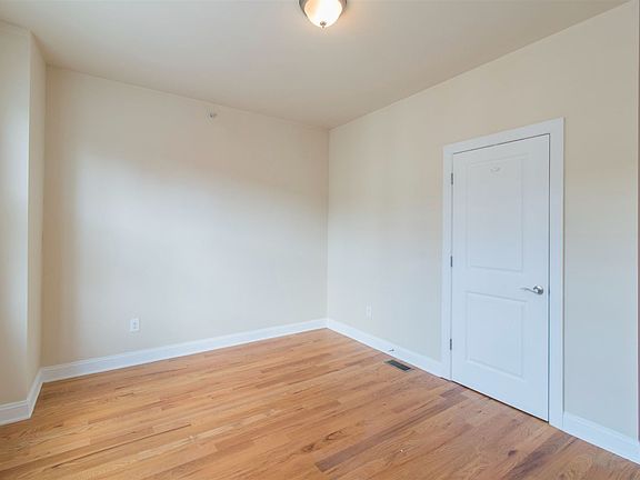 2nd image of 1929 N Gratz St #1