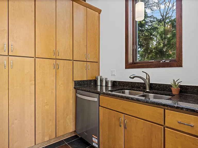 3954 N Ellamae Rd — Photo 16