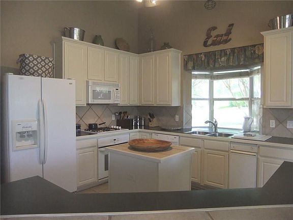 5th image of 2785 Vista Bluff Blvd