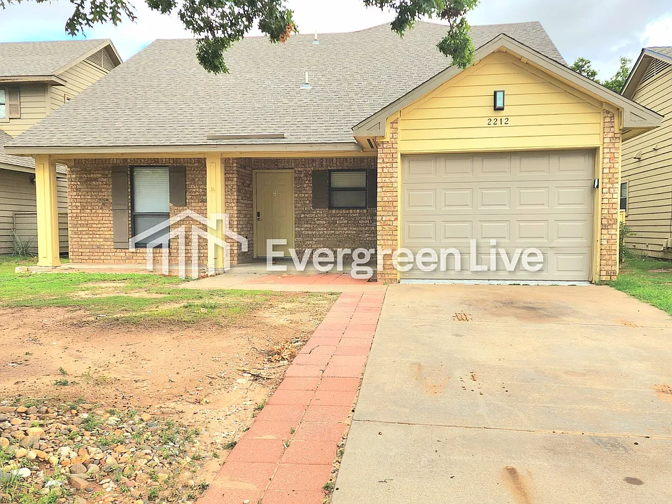 2212 Zia Ct