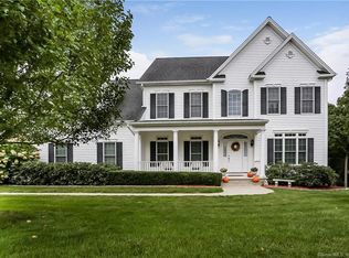 5 Carla Dr, Danbury, CT 06811