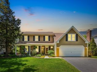 1559 Abbotsford Dr, Naperville, IL 60563