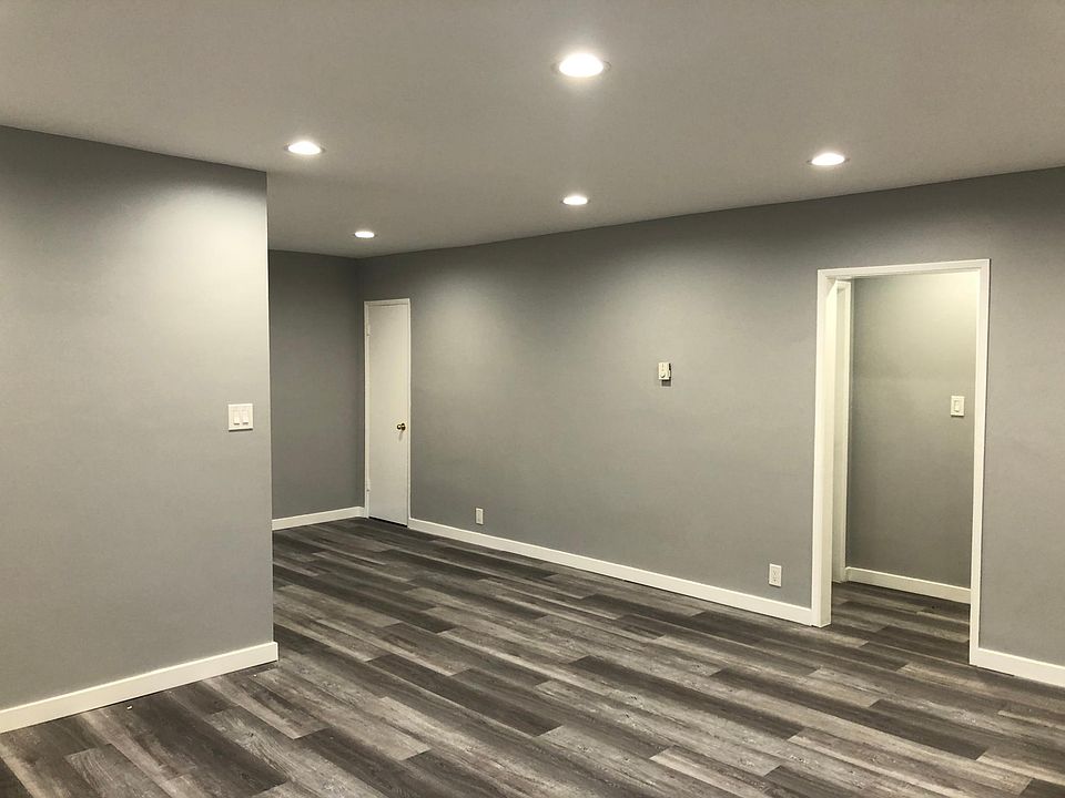 1st image of 733 N Hayworth Ave APT 4