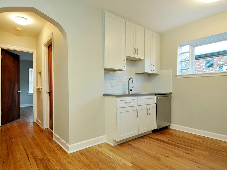 5819-5821 Devonshire Ave #1W — Photo 11