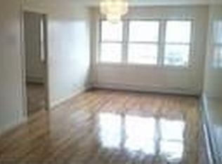 576 92nd St #2, Brooklyn, NY 11209
