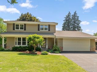9125 40 1/2 Ave N, New Hope, MN 55427