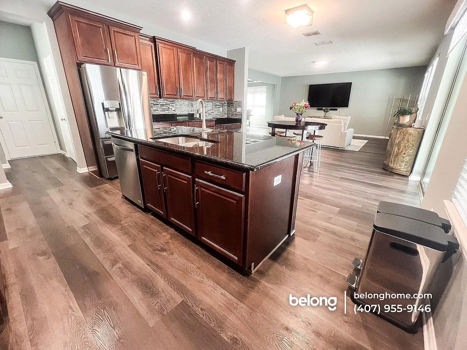 5 bed, 4.0 bath, 3286 sqft, $4,350 — Photo 4