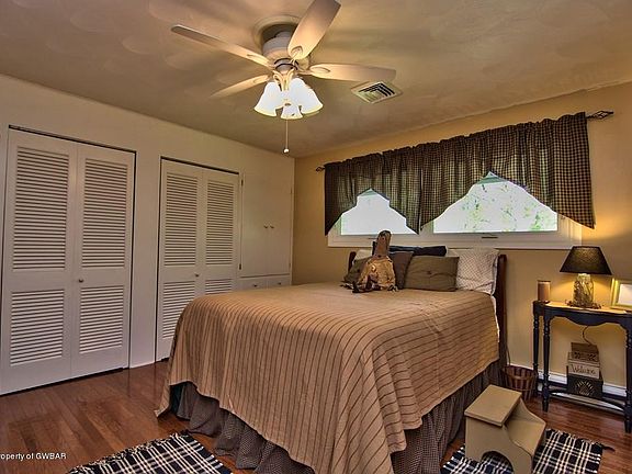 5th image of 624 Gardner Rd