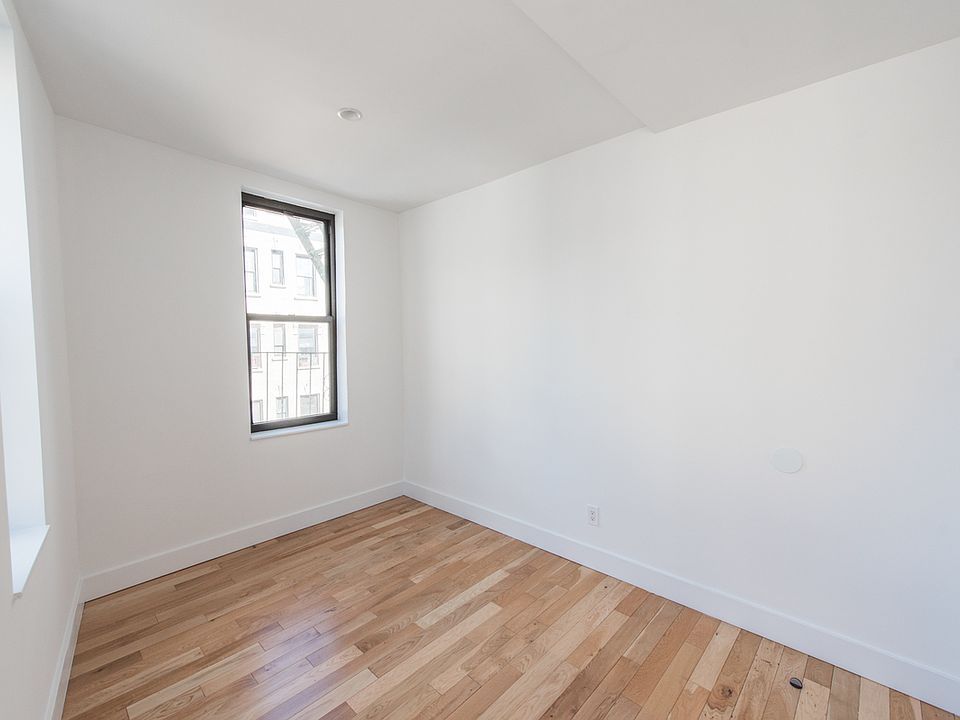 2nd image of 185 Mott St #14A