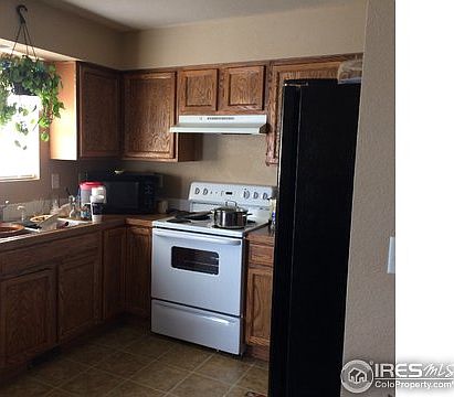 5th image of 1122 E 24th St Ln