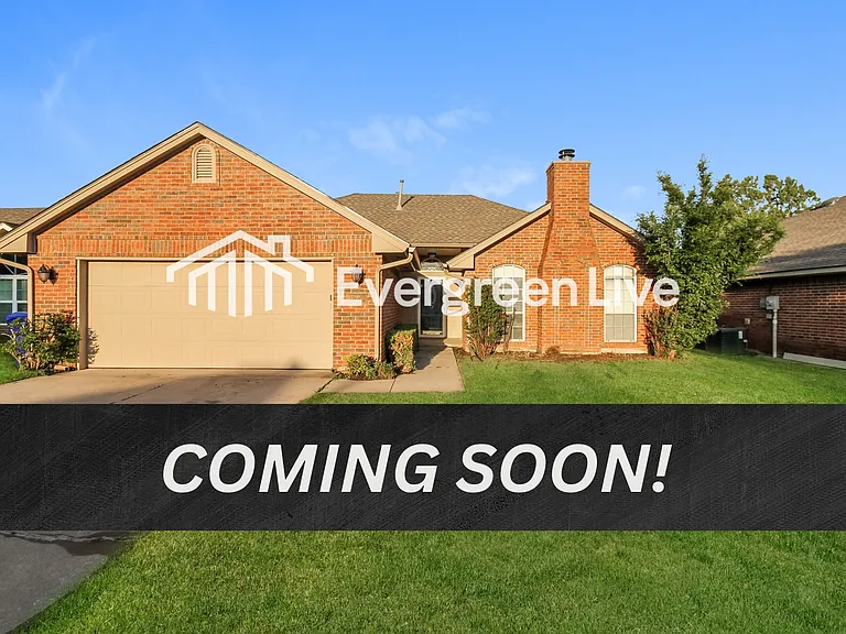 2809 Victoria Dr — Photo 1