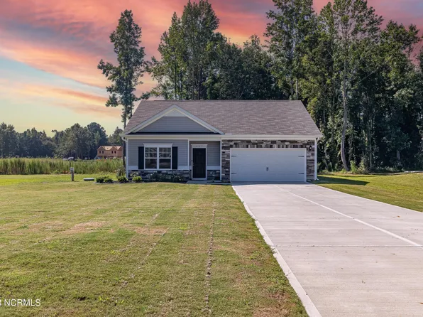 327 Settlers Pointe Drive, Pikeville, NC 27863