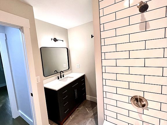 Hall Bath 3_07192023