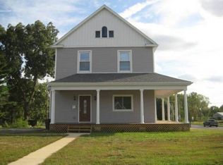 1190 Methodist St, Carlyle, IL
