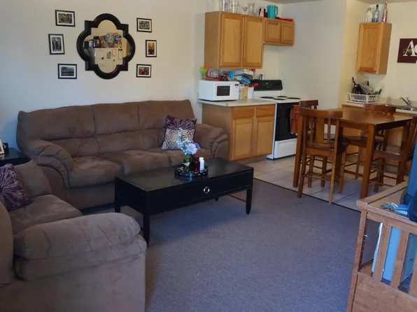 2211 Walnut St, Cedar Falls, IA 50613