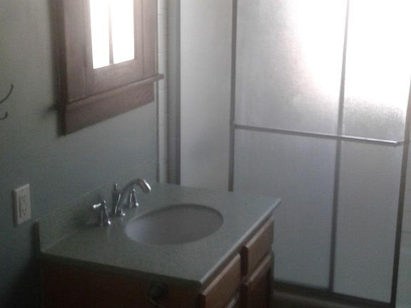 3rd image of 675 Molino Ave