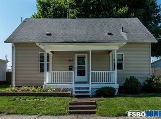 540 17th Ave, Moline, IL 61265