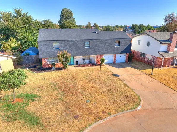 5817 N Caddo Ct, Warr Acres, OK 73132