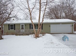 29945 Nathan Ct, Lindstrom, MN 55045