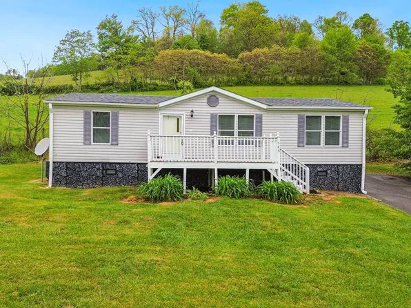 943 Dingus Hollow Rd, Castlewood, VA 24224
