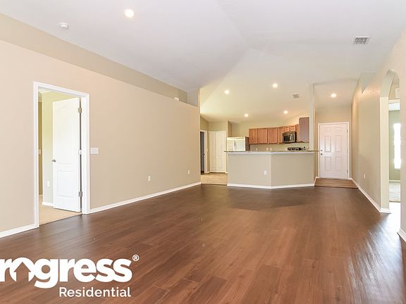 3rd image of 1801 Kingsmill Dr