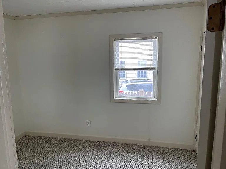61 Laurel St #1 — Photo 12