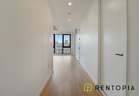 3rd image of 1010 Pacific St #623