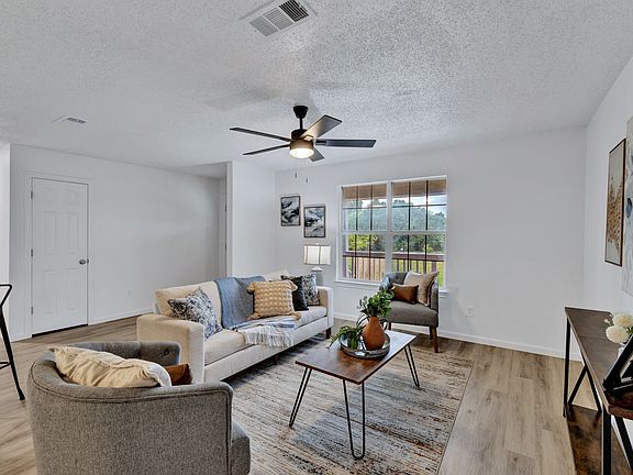 4th image of 268 Tweedy Bird Ln