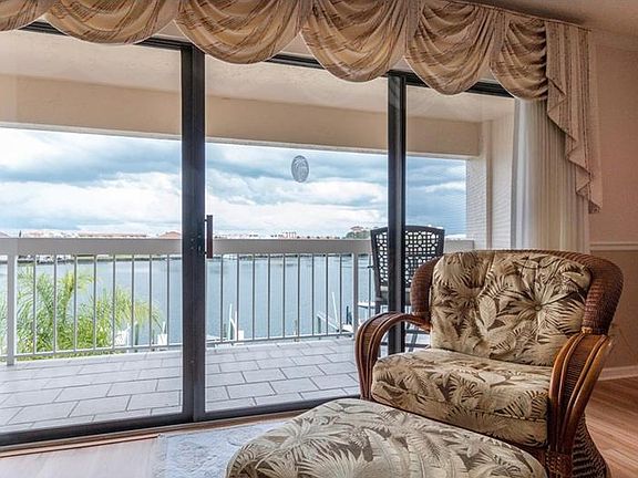 4th image of 640 Bayway Blvd APT 104