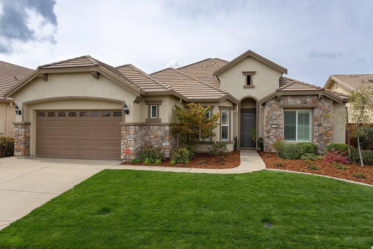 2109 Exminster Ln photo 1