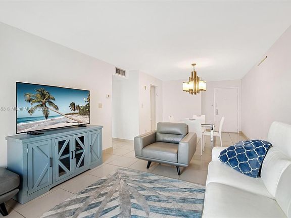3rd image of 4301 Collins Ave APT 410