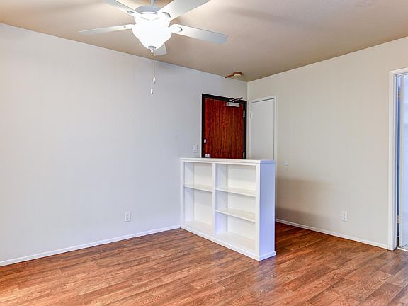 3rd image of 2680 Fayette Dr #Ndjscs9mn