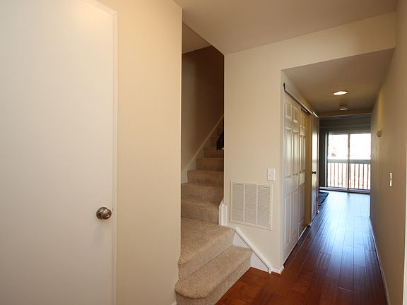 3rd image of 2473 Glengyle Dr #180