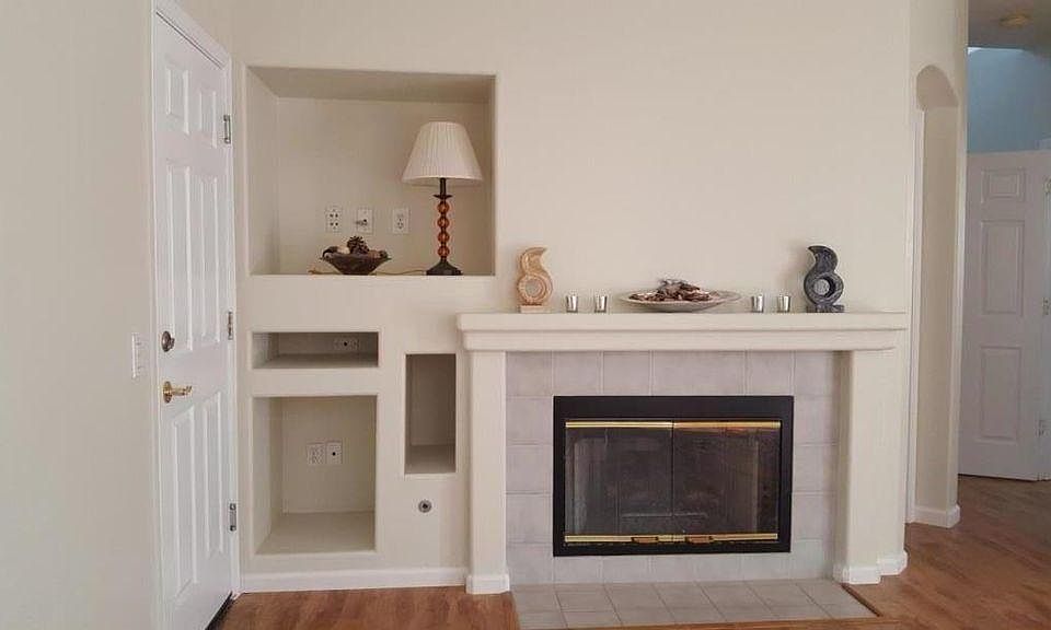 1st image of 2574 Las Palmas Way