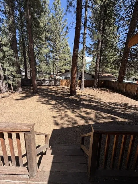 3 bed, 1200 sqft, $3,100 — Photo 2