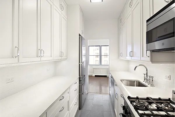 Sold by Stribling | media 19