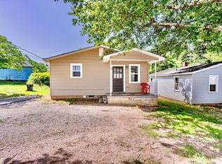 3 Saint Clair St, Greenville, SC 29601