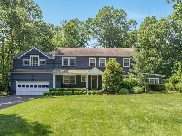 21 Roxbury Ln, Wilton, CT 06897