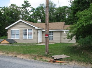 216 Raging River Rd, Falling Waters, WV 25419