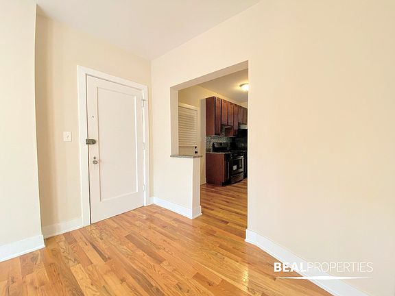 2nd image of 1031 Dempster St #E1