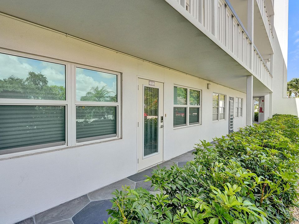 1st image of 1112 Oakridge #1112