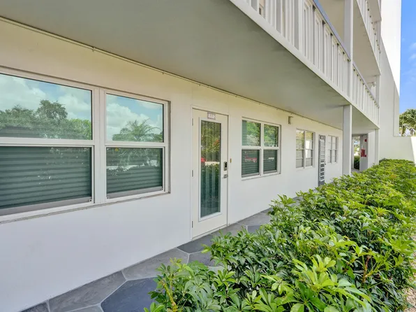 1112 Oakridge #1112, Deerfield Beach, FL 33442